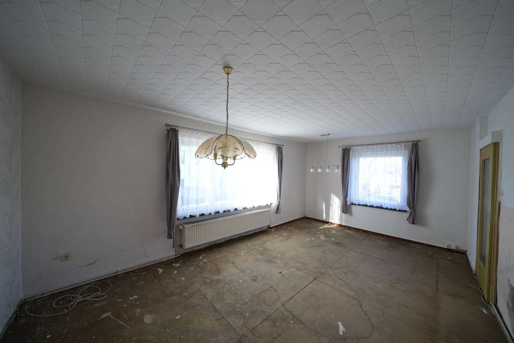 Immobilie in Altmittweida - +++ Einfamilienhaus mit sonnigem Garten und Garage +++ - Bild 1