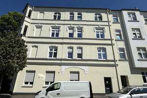 Nur noch Möbel rein! Frisch renovierte 2 Zimmer-Wohnung