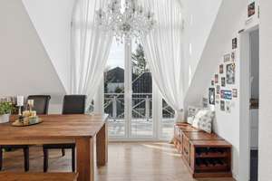 Großzügiges Wohnerlebnis: Modernisierte DG-Maisonette mit perfekter Sonnen-Ausrichtung!