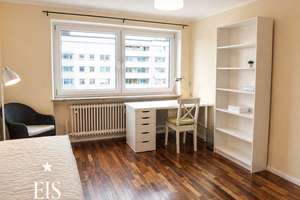 EIGENNUTZUNG/KAPITALANLAGE, 3-Zim. , Westbalkon - in FÜRSTENRIED WEST – hell, renoviert – Engadinerstr. 00, 81475 Fürstenried-West, München – Vorschaubild 7