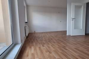 3-Zimmer-Wohnung mit Balkon und Aufzug – Gustav-Zenker-Straße 6, 39218 Schönebeck (Elbe) – Vorschaubild 3