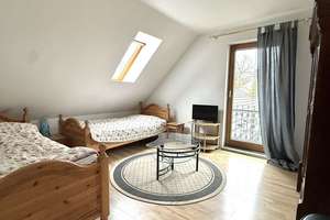 Großzügiges Haus mit 3 bezugsfreien Wohnungen – ideal als Mehrgenerationenhaus. Top Zustand. – Die vollständige Adresse der Immobilie erhältst du vom Anbieter., 13125 Buch, Berlin – Vorschaubild 6