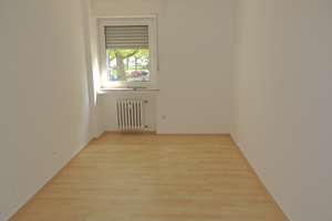 KREFELD-GARTENSTADT, 3-ZIMMER-ERDGESCHOSSWOHNUNG MIT BALKON IN RUHIGER LAGE KREFELD-GARTENSTADT – Stettiner Straße 29, 47829 Gartenstadt, Krefeld – Vorschaubild 6