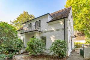Seltene Gelegenheit – Denkmalgeschütztes Landhaus auf parkähnlichem Grundstück – Die vollständige Adresse der Immobilie erhältst du vom Anbieter., 22609 Osdorf, Hamburg – Vorschaubild 2