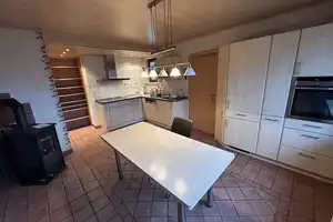 Freistehendes Einfamilienhaus mit 6 Zimmern im Herzen von Bispingen zu verkaufen – Heidekreis – Vorschaubild 5