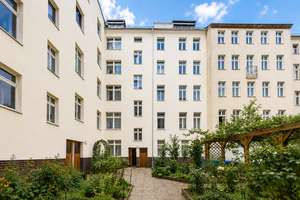 Renovierungsbedürftig: Bezugsfreie 2-Zi-Wohnung im lebendigen Neukölln, nahe Schillerkiez: – Die vollständige Adresse der Immobilie erhältst du vom Anbieter., 12053 Neukölln (Ortsteil), Berlin – Vorschaubild 1