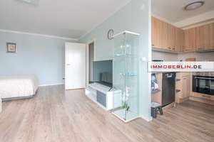IMMOBERLIN.DE - Stimmige Wohnung mit ruhigem Südwestbalkon & Lift beim Spektesee – Die vollständige Adresse der Immobilie erhältst du vom Anbieter., 13589 Falkenhagener Feld, Berlin – Vorschaubild 2
