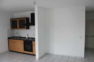 Gepflegte 1-Zimmer-Wohnung mit Balkon und EBK in Münster (Hessen)
