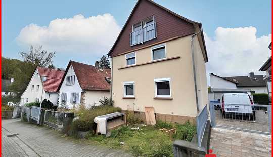 Bild von Freies Dreifamilienhaus mit Garage in beliebter Lage