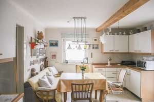 Interessantes Wohnhaus mit vielen Optionen in Margetshöchheim – Die vollständige Adresse der Immobilie erhältst du vom Anbieter., 97276 Margetshöchheim – Vorschaubild 8