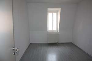 Charmante Altbauwohnung in Löbtau! – Rudolf-Renner-Straße 42, 1159 Löbtau-Nord, Dresden – Vorschaubild 2