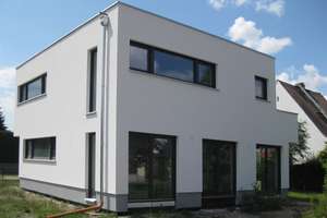 geräumiges modernes Haus in toller Lage – Die vollständige Adresse der Immobilie erhältst du vom Anbieter., 4651 Bad Lausick – Vorschaubild 3