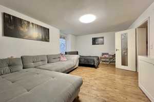** Modernisiertes 4,5-Zimmer-EFH mit Garten** – Biberach (Kreis) – Vorschaubild 2