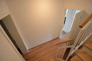 Repräsentative, lichtdurchflutete Doppelhaushälfte mit Einliegerwohnung in exquisiter Spitzenlage. – Die vollständige Adresse der Immobilie erhältst du vom Anbieter., 53229 Holzlar, Bonn – Vorschaubild 23