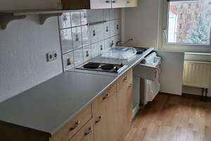 Geräumige Dachgeschoss-Wohnung mit Badewanne, Tageslichtbad und Einbauküche! – Landsberger Straße 54, 6112 Freiimfelde/Kanenaer Weg, Halle (Saale) – Vorschaubild 9