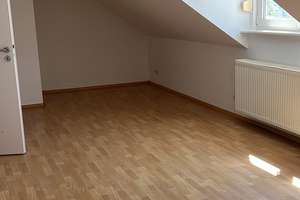 Kleines Haus  auf  3 Etagen / Balkon und Hof / Garage – Die vollständige Adresse der Immobilie erhältst du vom Anbieter., 65199 Dotzheim, Wiesbaden – Vorschaubild 4