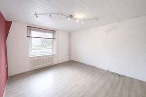 3-Zimmer-Erdgeschosswohnung mit Balkon und Gestaltungspotenzial in ruhiger Lage. – Die vollständige Adresse der Immobilie erhältst du vom Anbieter., 38226 Lebenstedt, Salzgitter – Vorschaubild 2