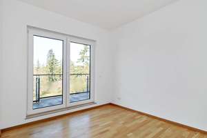 Sonnenoase & Ruhe: Exklusives Penthouse mit umlaufender Terrasse, Aufzug & Tiefgarage – Die vollständige Adresse der Immobilie erhältst du vom Anbieter., 13156 Niederschönhausen, Berlin – Vorschaubild 3