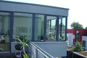 * 2/3 Zi.-PENTHOUSE *MODERN *  STYLISH *  TRENDIGES SÜDSTADT - WOHNFEELING*   * VIDEO v. d. WOHNUNG* – Die vollständige Adresse der Immobilie erhältst du vom Anbieter., 90763 Südstadt Industriegebiet, Fürth – Vorschaubild 2