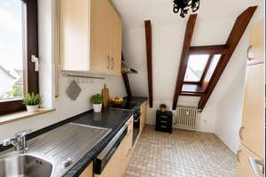 Charmant, hell  begehrt – Maisonette mit Balkon in Stuttgart-Degerloch – Die vollständige Adresse der Immobilie erhältst du vom Anbieter., 70597 Waldau, Stuttgart – Vorschaubild 8