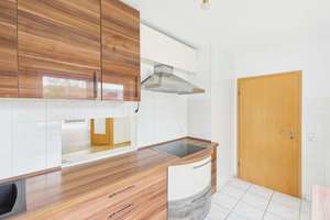 Wohnen wie im Urlaub – Bungalow am Gifizsee mit Sauna & Garten – Die vollständige Adresse der Immobilie erhältst du vom Anbieter., 77656 Offenburg – Vorschaubild 4