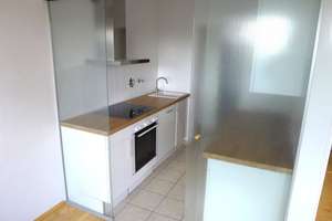Attika-Wohnung mit 3 Zimmern und zwei Balkonen Nähe Nymphenburger Schlosspark in München-Obermenzing – Kirschäckerweg 20, 81247 Obermenzing, München – Vorschaubild 7