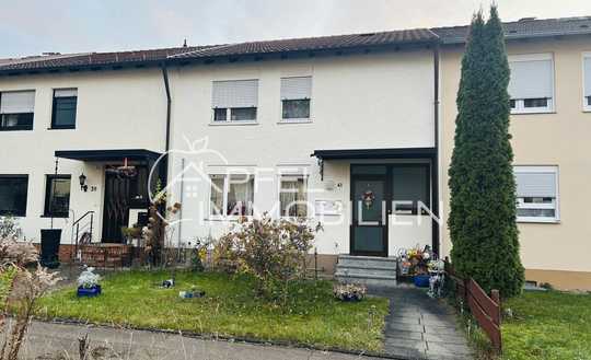 Ihr neues Zuhause mit Fernblick - Gemütliches Reihenhaus in Bad Urach für Familie und Kapitalanleger