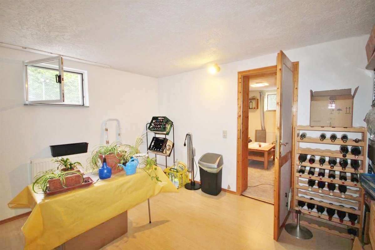 Immobilie in Hinterschmiding - "Für Menschen, die das Besondere lieben"
Liebevolles Unikat mit 2 Garagen, großzügigem Grundstück u - Bild 25