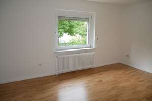 Freundlicher 5-Zimmer-Bungalow in Zehlendorf, Berlin. Sommer im eigenen großen Garten – Klistostraße 10, 14165 Zehlendorf, Berlin – Vorschaubild 6