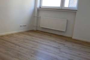 3 Zimmerwohnung mit Balkon in Ronsdorf! – Nibelungenstr. 38, 42369 Ronsdorf, Wuppertal – Vorschaubild 4