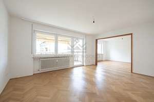 * Pfuhl: Großzügige 3,5-Zi.-Wohnung mit ca. 93 m² Wohnfläche, Keller und Einzelgarage * – Die vollständige Adresse der Immobilie erhältst du vom Anbieter., 89233 Neu-Ulm – Vorschaubild 2