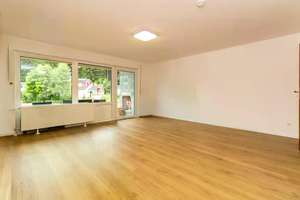Gepflegtes, teilmöbliertes Reihenmittelhaus – Die vollständige Adresse der Immobilie erhältst du vom Anbieter., 78141 Schönwald im Schwarzwald – Vorschaubild 1