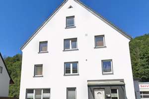 Solides Mehrfamilienhaus in Hagen-Priorei – 7 Wohneinheiten + 4 Garagen, kontinuierlich modernisiert – Die vollständige Adresse der Immobilie erhältst du vom Anbieter., 58091 Dahl, Hagen – Vorschaubild 2