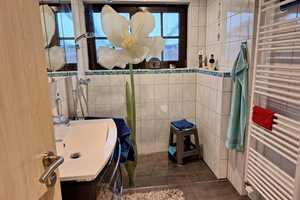 Gepfl. Einfamilienhaus mit Einliegerwohnung - ruhige Lage - Garage u. Carport - großes Grundstück!  – Friesland (Kreis) – Vorschaubild 10