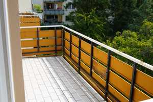 Attraktive 3-Zimmer-Wohnung mit Balkon, Mansarde und Keller sucht Eigentümer oder Kapitalanleger – Hauberrisserstraße 34, 65189 Wiesbaden – Vorschaubild 5