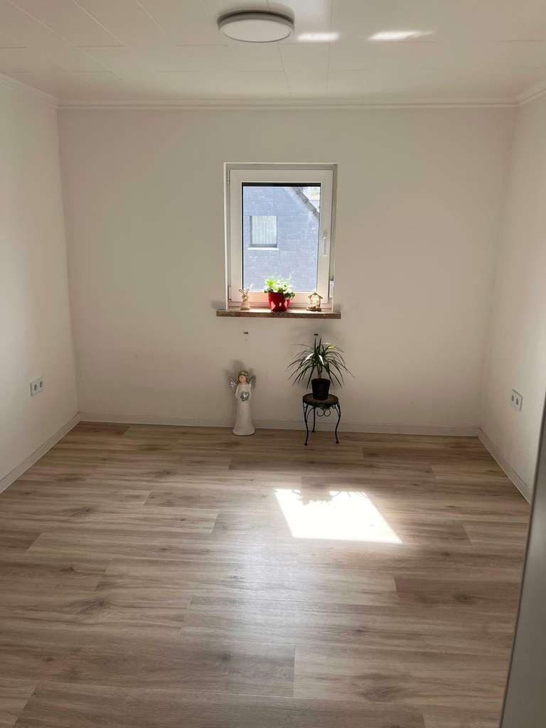 Immobilie in Braunfels - Charmantes, großzügiges und renoviertes Einfamilienhaus – Ihr neues Zuhause erwartet Sie! - Bild 1