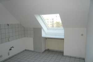100 EURO Mietreduzierung bei Eigenrenovierung! Schöne 2,5 Raum-Dachgeschoss-Wohnung mit SW-Loggia – Heideweg  28, 44267 Dortmund – Vorschaubild 9