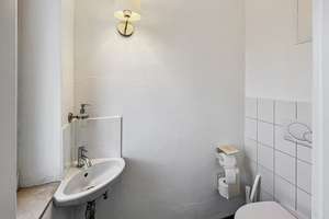 Charmante, sanierte Maisonettewohnung mit EBK und Stellplatz – sofort bezugsfrei! – Die vollständige Adresse der Immobilie erhältst du vom Anbieter., 97078 Versbach, Würzburg – Vorschaubild 4