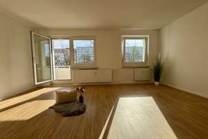 Charmante 2 Raum Wohnung mit Einbauküche! – Dr.-Salvador-Allende-Straße 96, 9119 Kappel, Chemnitz – Vorschaubild 3