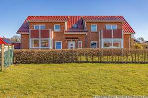 AAA-Kapitalanlage- Neuwertiges Mehrfamilienhaus im Zentrum- Top-Energiewerte – Die vollständige Adresse der Immobilie erhältst du vom Anbieter., 24392 Süderbrarup – Vorschaubild 1