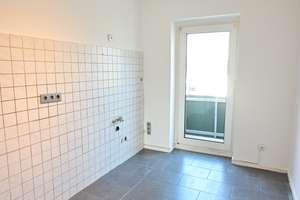 Ab sofort!! Großzügige 3-Zimmer-Wohnung mit zwei Balkonen! – Gemarkenstraße 27, 45147 Holsterhausen, Essen – Vorschaubild 4