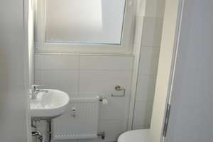 Kölner Südstadt, helle modernisierte 4-Zi-Whng., 96 m2, großer Südbalkon, Aufzug, TG Stellplatz – Die vollständige Adresse der Immobilie erhältst du vom Anbieter., 50677 Neustadt/Süd, Köln – Vorschaubild 11