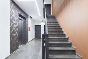 Exklusive 3-Zimmer-Wohnung mit Südwest-Balkon und Blick in den parkähnlichen Innenhof – Die vollständige Adresse der Immobilie erhältst du vom Anbieter., 80634 Neuhausen, München – Vorschaubild 15