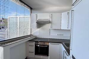 Möbliertes Penthouse mit großer Südwest-Terrasse und Stellplatz in Düsseldorf-Flingern Nord – 40235 Flingern Nord, Düsseldorf – Vorschaubild 5