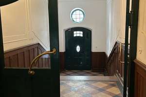 Wohnen mit Charakter: Großzügige 5-Zimmer-Wohnung in  Alt-Schwabing – Die vollständige Adresse der Immobilie erhältst du vom Anbieter., 80802 Schwabing-Ost, München – Vorschaubild 3