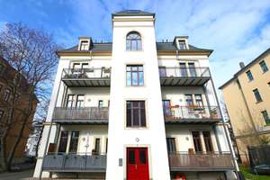 Charmante 2-Raum-Wohnung mit Balkon in begehrter Lage von Striesen