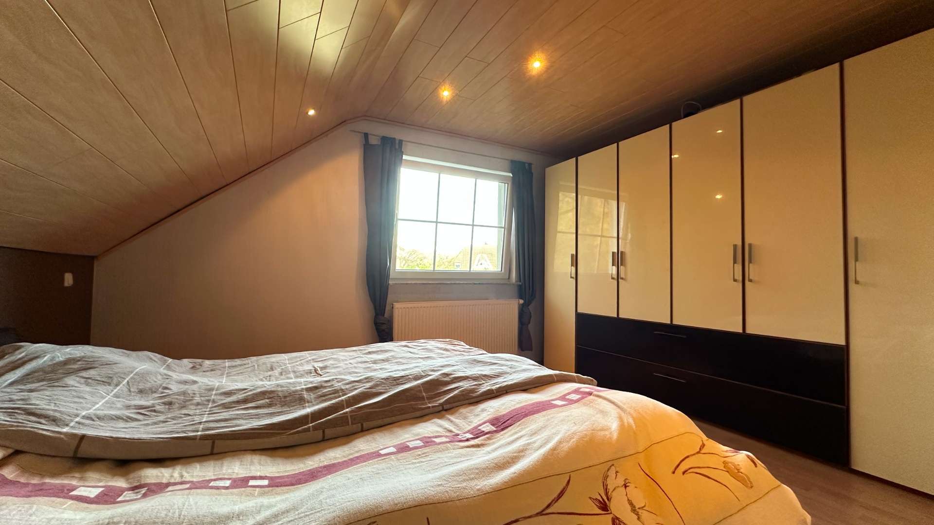 Immobilie in Kirchen (Sieg) - Gepflegtes Einfamilienhaus mit großer Terrasse, Garten und Garage in Kirchen - Bild 6