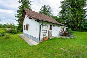 Kleines Häuschen mit ganz großem Grund in grüner Umgebung im schönen Inning am Ammersee – Die vollständige Adresse der Immobilie erhältst du vom Anbieter., 82266 Inning am Ammersee – Vorschaubild 12