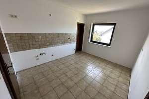 Vollständig renovierte 4-Raum-Wohnung mit Balkon in Andernach-Kell – Die vollständige Adresse der Immobilie erhältst du vom Anbieter., 56626 Andernach – Vorschaubild 5