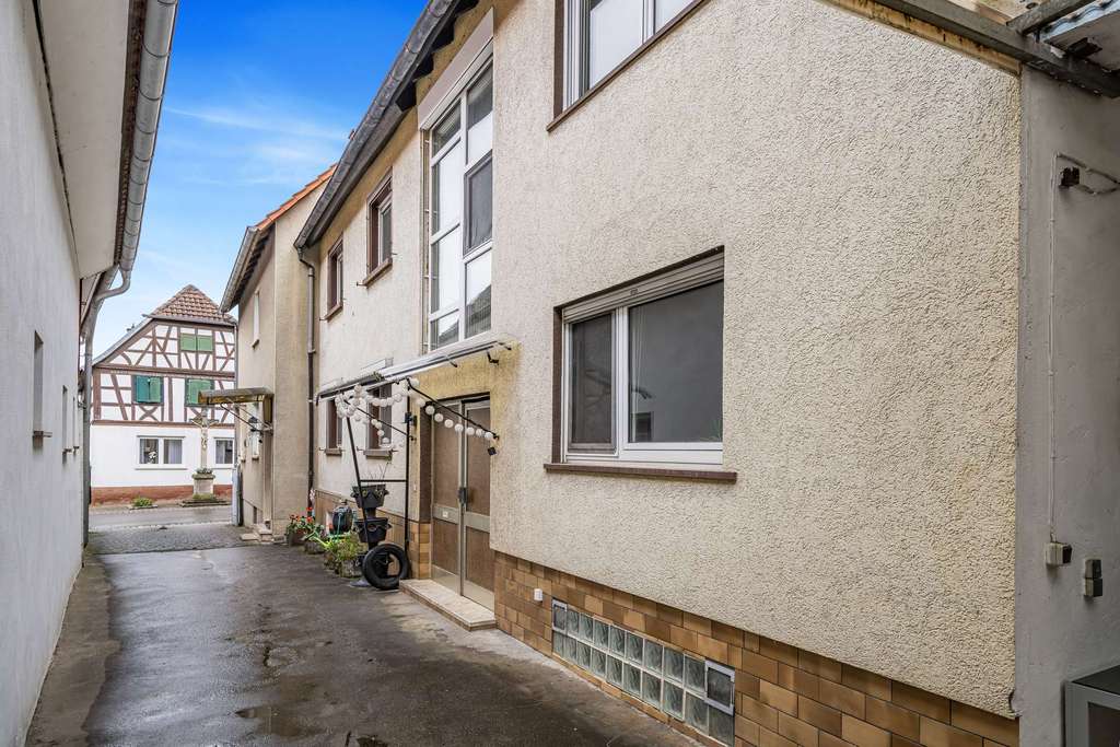 Immobilie in Herxheim - Ruhig gelegenes Haus in Herxheim mit Garten und Stellplatz als Alternative zur Wohnung - Bild 1